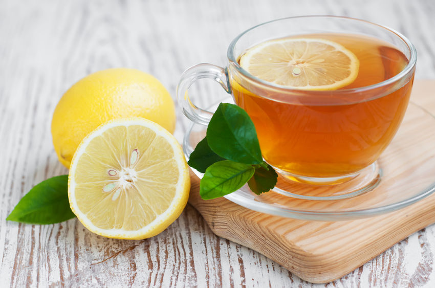 Herbata z sokiem z cytryny stanowi źródło witaminy C